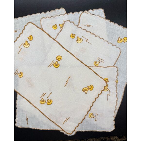 Vintage Linen Cocktail Napkins Mushrooms Set of Six 1960 - Picture 1 of 7